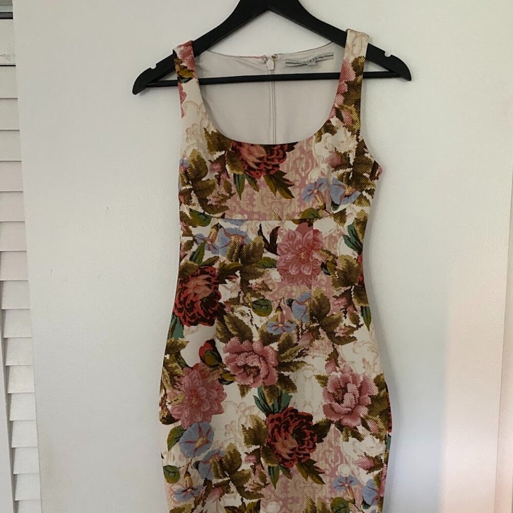 GUESS Los Angeles Floral Dress – Corset Front, Soft Neckline, Size XS